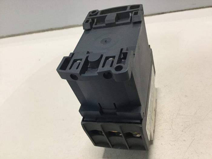 Used SCHNEIDER ELECTRIC Contactor LC1D32 #103114