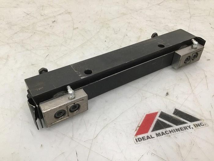 Used CINCINNATI MILACRON Sliding Platen Shoe 5040389 #132407
