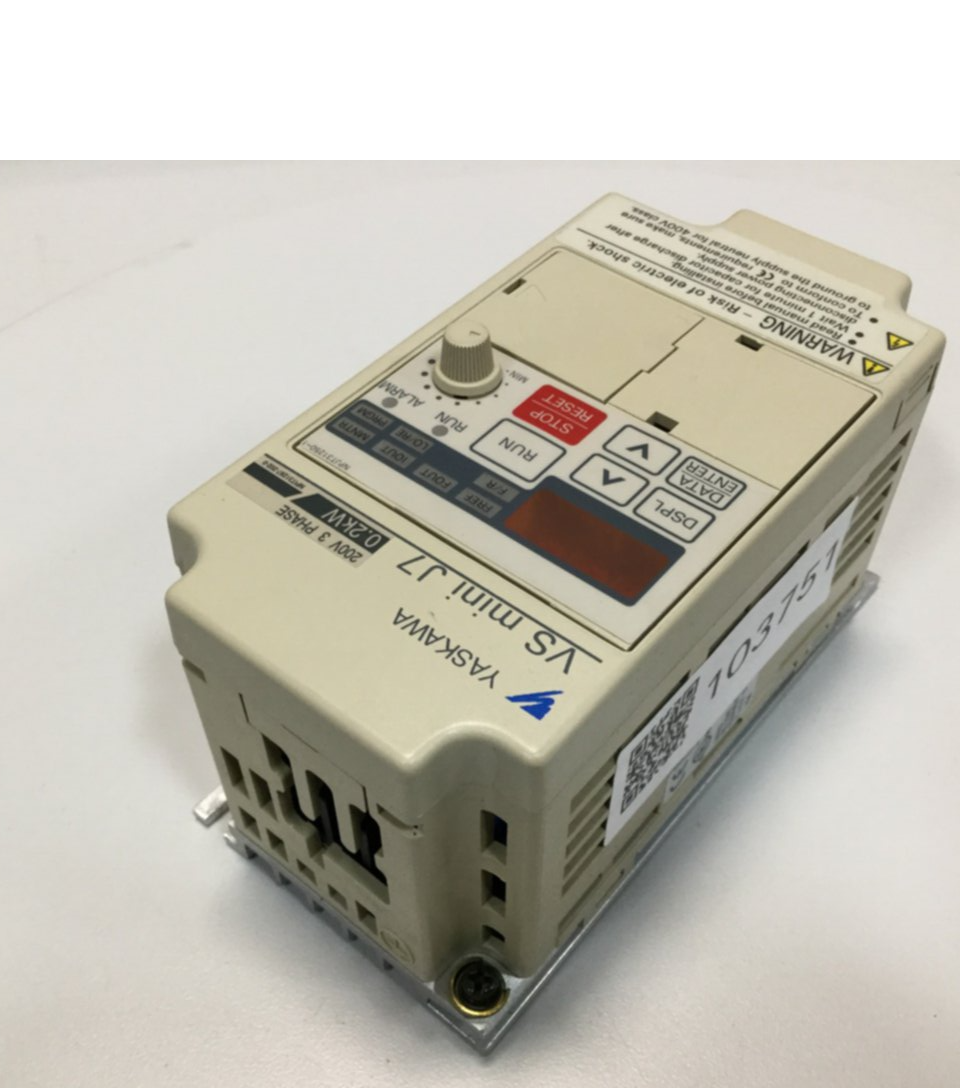 Used YASKAWA VS Mini J7 Drive CIMR-J7AA20P2 USED