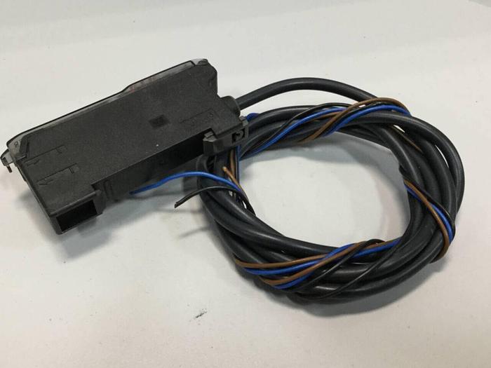 Used OMRON Photoelectric Sensor E3X-NA11 #99424