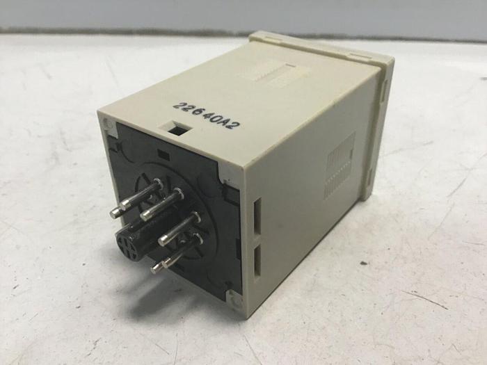 Used OMRON Timer H3CA-8 #127593