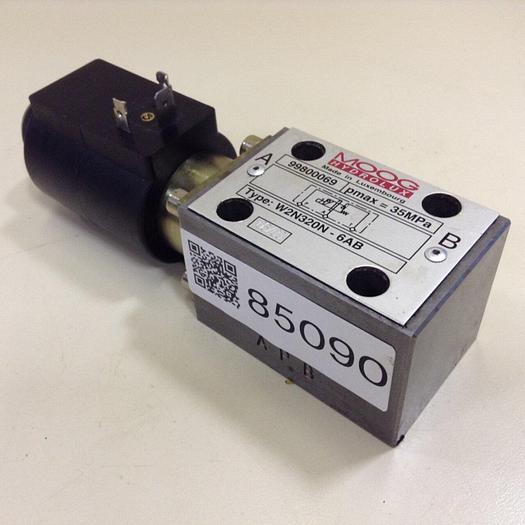 Used MOOG Solenoid Valve W2N320N6AB #85090