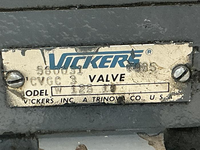 Used VICKERS DG4V-3-2AL-M-U-HL7-60