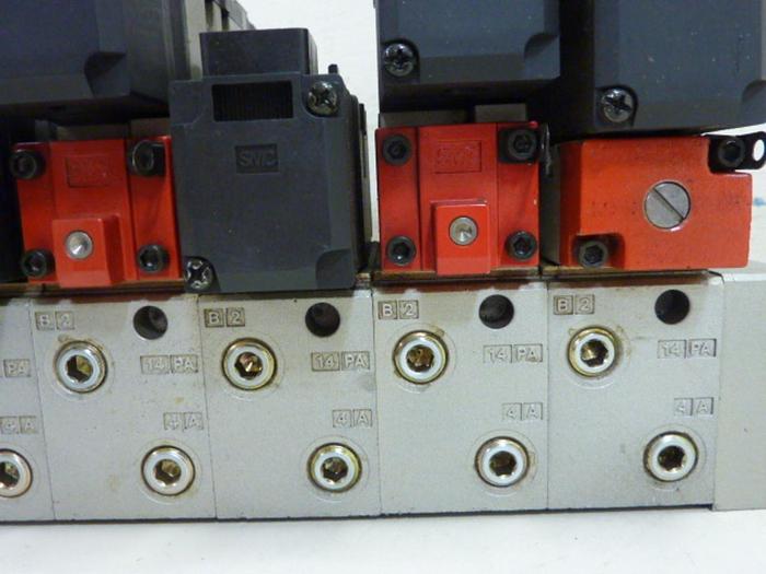 Used SMC Control Block w/ Valves VV71-PR-02 #60100