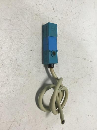 Used YAMATAKE Proximity Switch FL2-4A6S #128280