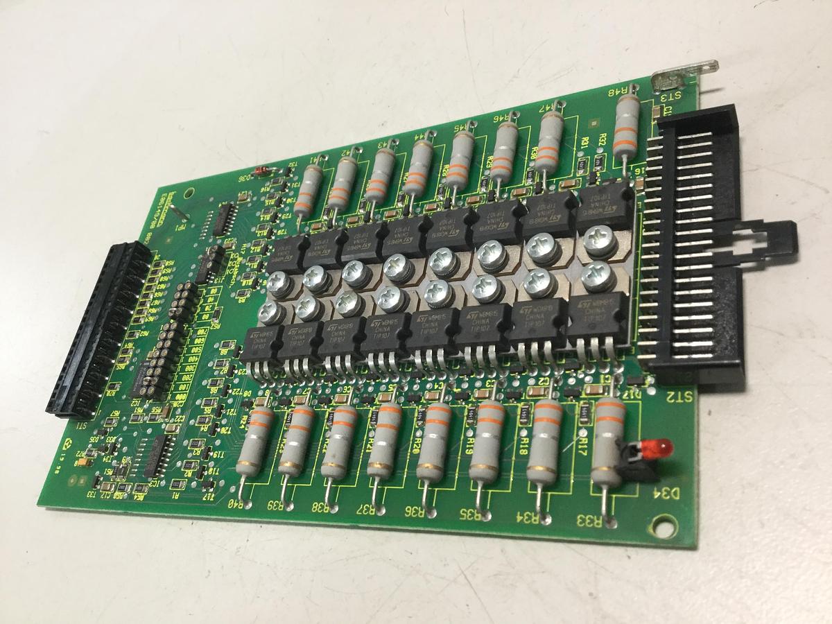 Used BACHMANN ELECTRONIC Output Card CA16/P2.5S E06149/00 002 USED