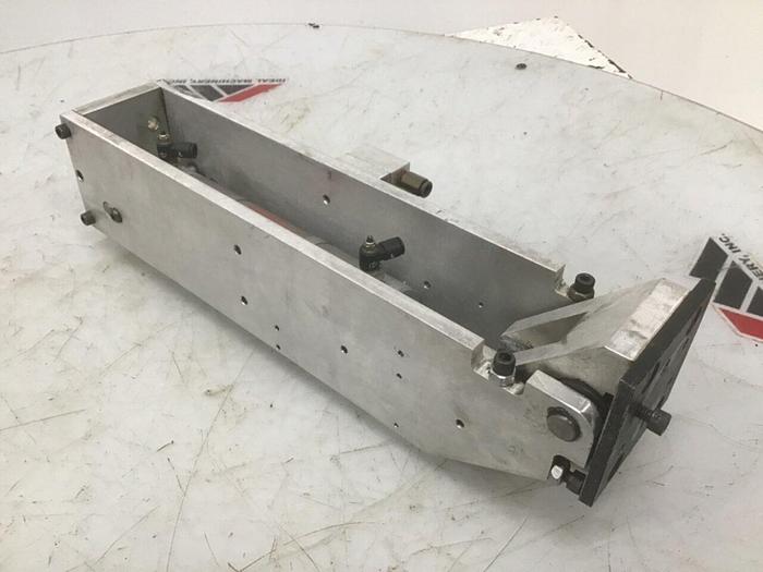 Used MARK II AUTOMATION End of Arm Tooling 320EL2 / EOAT #132284