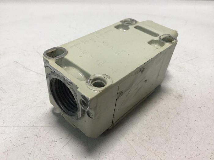 Used SIEMENS Limit Switch 3SE3170 #121577