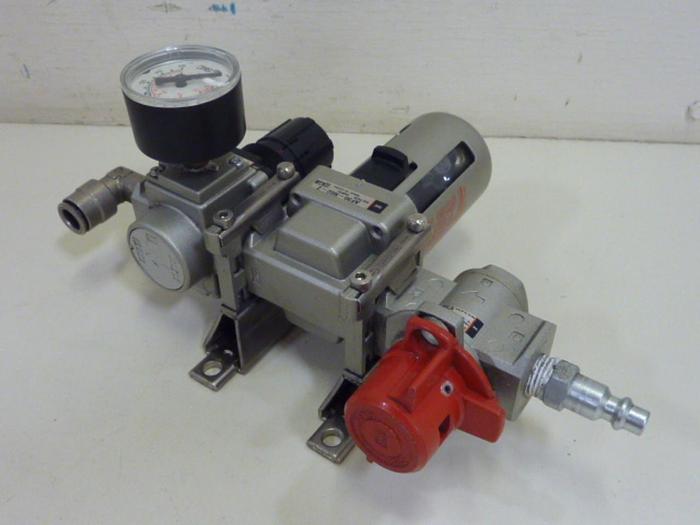 Used SMC Regulator AF30-N02-Z #54816