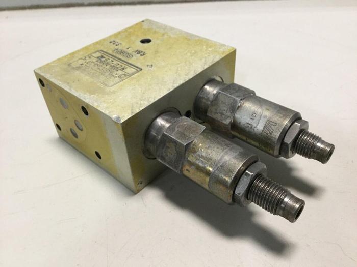 Used VICKERS Valve MCD2972 #111325