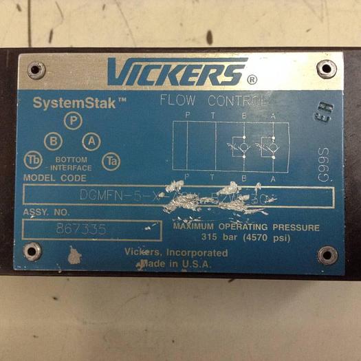 Used VICKERS Flow Control Valve DGMFN5XARWB2W30 #88952