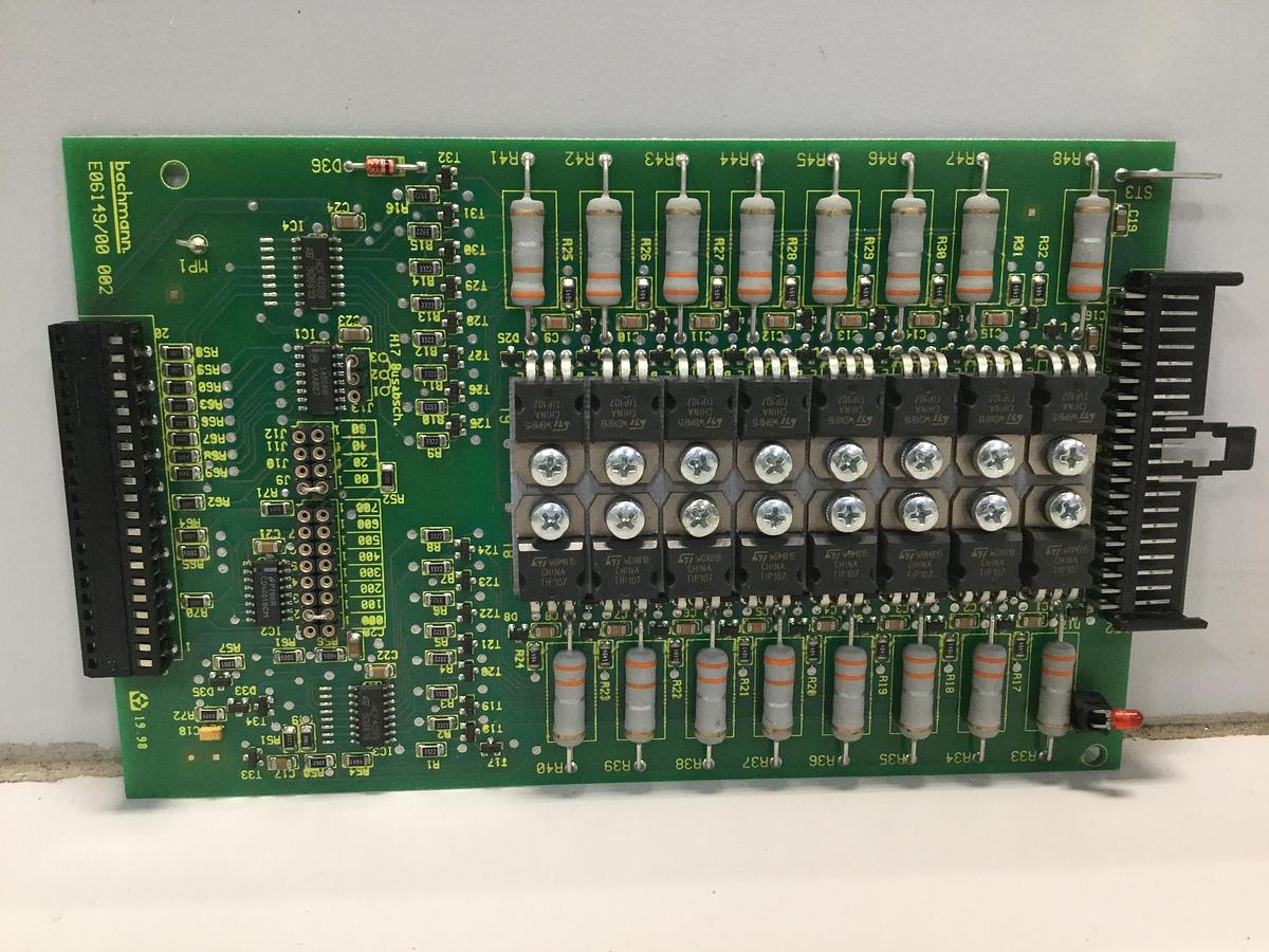 Used BACHMANN ELECTRONIC Output Card CA16/P2.5S E06149/00 002 USED