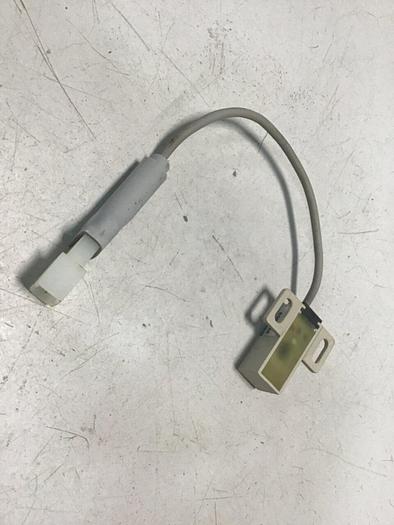 Used FUJI ELECTRIC Proximity Switch PE-B4D3 #128392