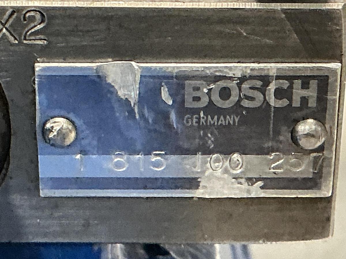Used BOSCH 0 810 090 107