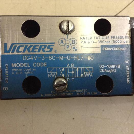 Used VICKERS Directional Valve DG4V-3-6C-M-U-HL7-60 Used