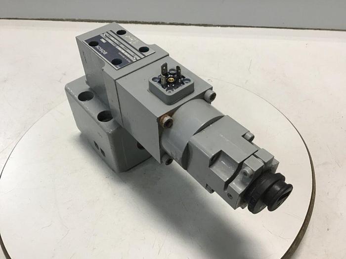 Used BOSCH Valve 0 811 402 100 Used