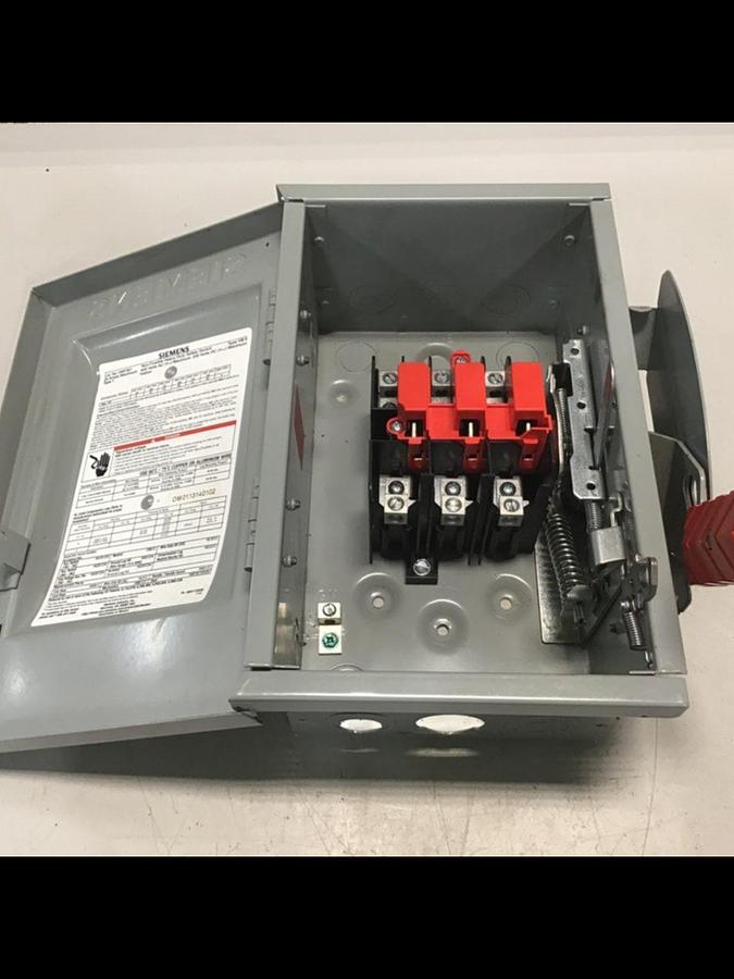 Used SIEMENS 30 Amp Safety Disconnect Switch HNF361 VBII USED