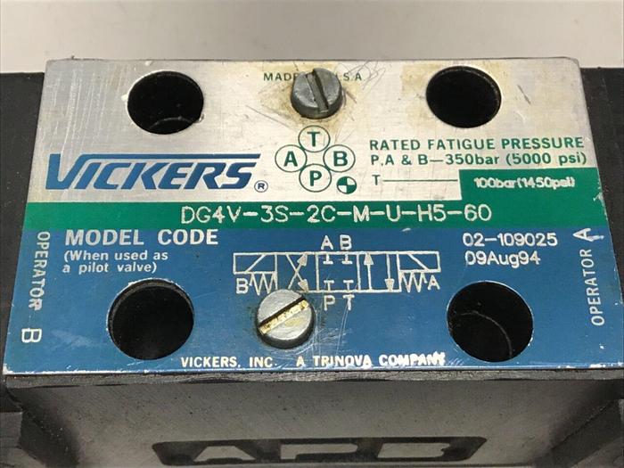 Used VICKERS Valve DG4V-3S-2C-M-U-H5-60 #131529