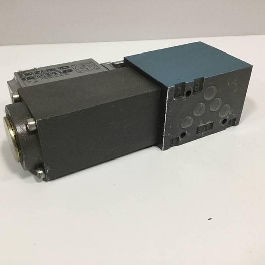 Used BOSCH Hydraulic Servo Proportional Valve 0 811 404 811 USED