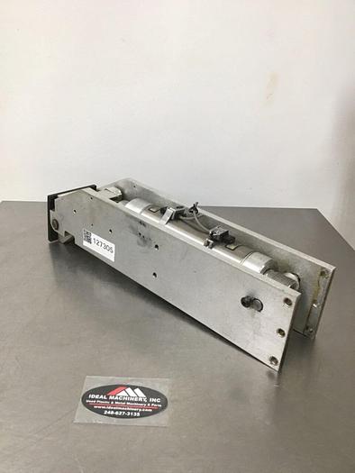 Used ENGLE End of Arm Tooling 320EL2 / EAT #127305