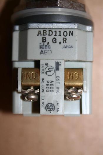 Used IDEC Push Button ABD11ON GREEN Used