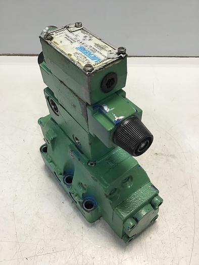 Used VICKERS DG5S833CMWB20S355 Valve Used #144037