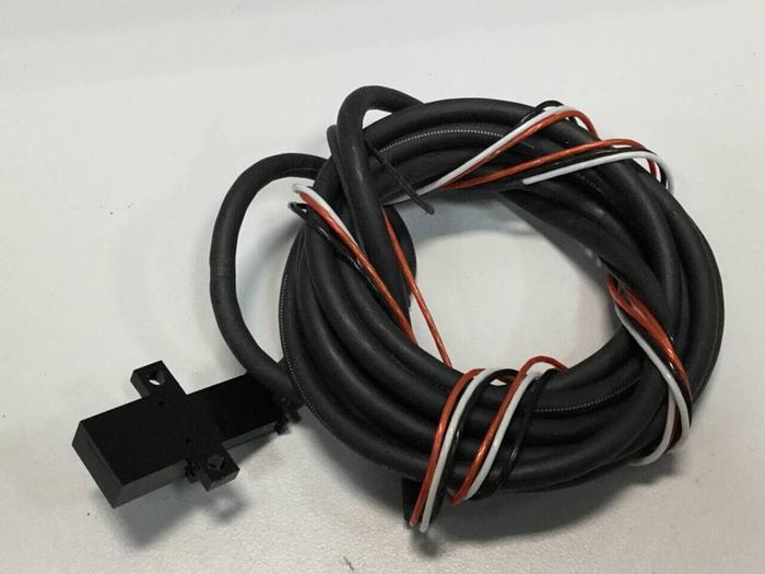 Used OMRON Micro Sensor EE-SPY402 #99450