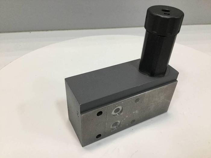 Used TOKYO KEIKI Valve TGMCR11-3-BH-60 #98350