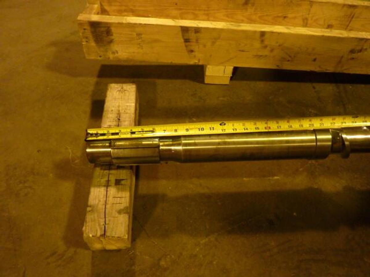 Used GENERIC Screw SCREW215 Used