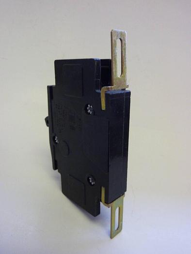 Used SQUARE D 10 Amp Circuit Breaker QOU110 Used