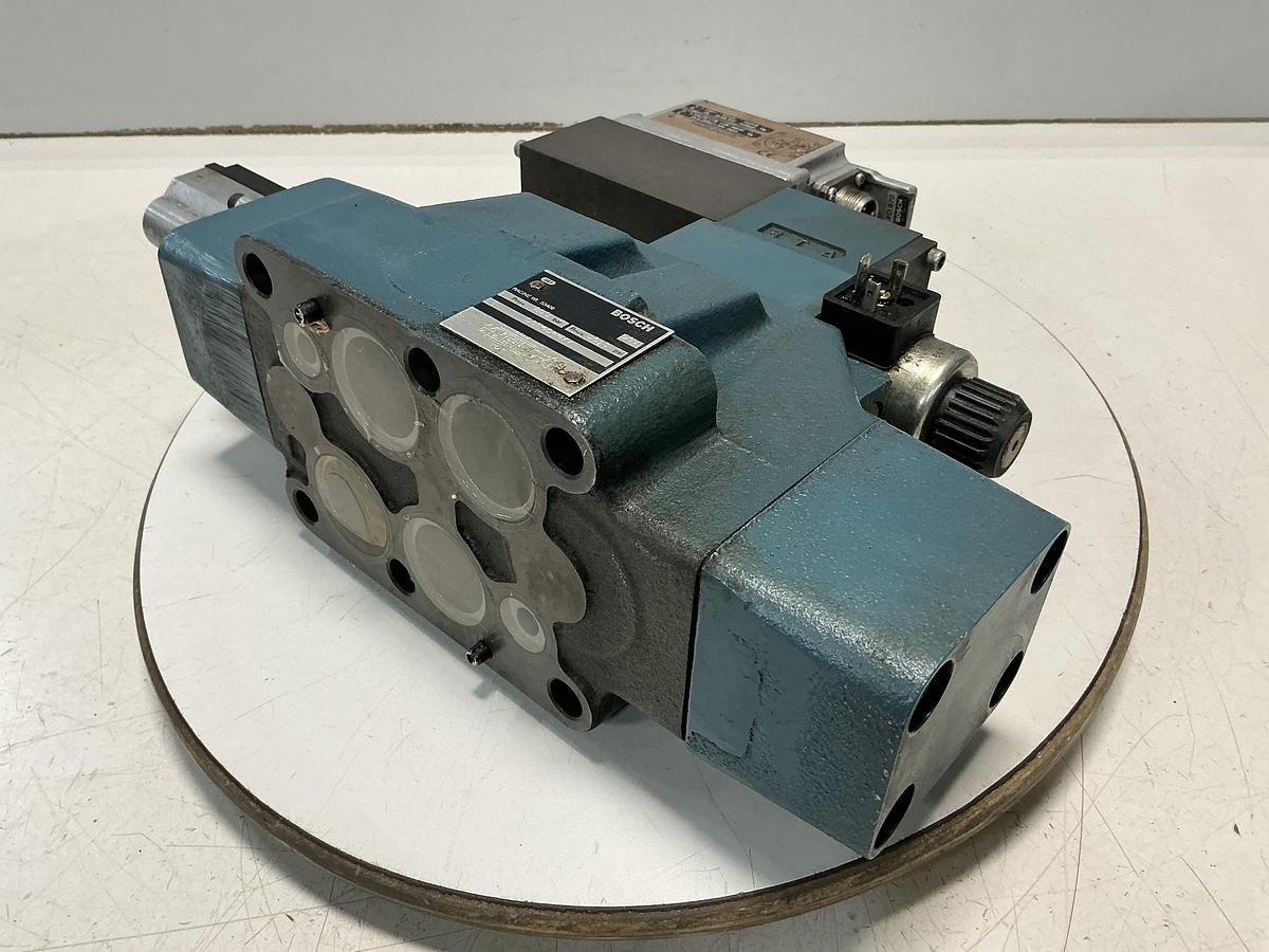 Used BOSCH 0 811 404 608