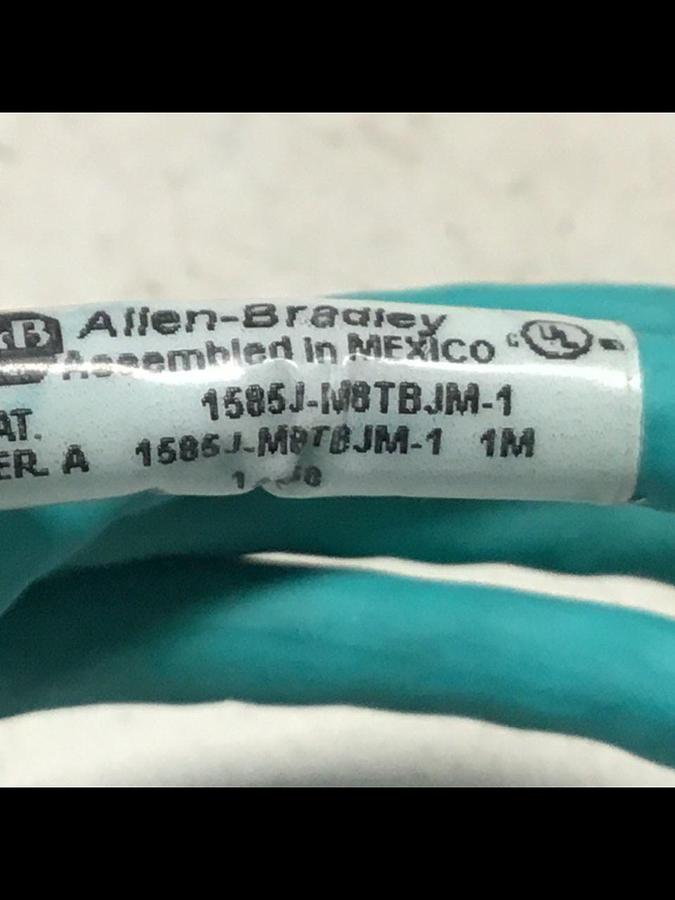 Used ALLEN BRADLEY Ethernet Cable 1585J-M8TBJM-1 USED