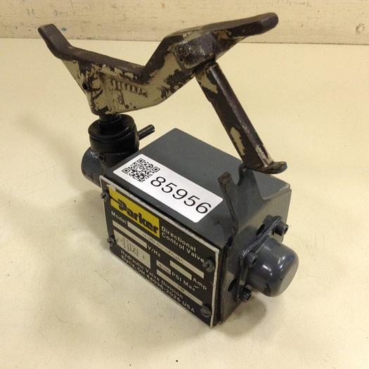 Used PARKER Directional Control Valve D3ML4B10X4384 #85956