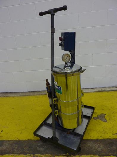 Used MAIN MANUFACTURING Hydraulic Oil Vacuum w/ Filter VACUUM394 #48394