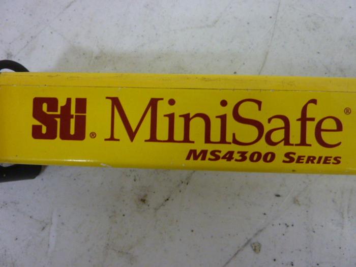 Used STI Light Curtain Receiver MS4320BR #60040