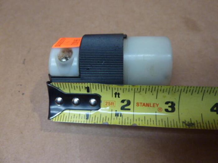 Used HUBBELL Twist Lock HBL7101C #20155