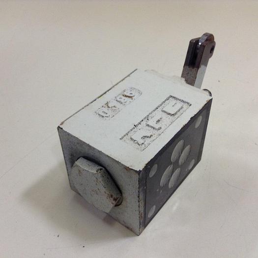 Used YUKEN Directional Valve DCG-01-2B2-R-40 #77770