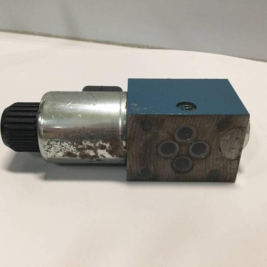 Used BOSCH Directional Valve 0 810 091 227 #97511