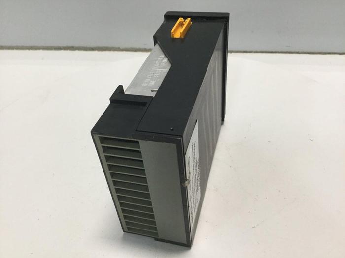 Used EUROTHERM CONTROLS Temperature Control 103/2TP/J/32-800F/115V/X/2PC11 #105553