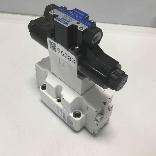 Used TOKIMEC VICKERS Valve DG5V-7-2C-E-P7-H-82-JA743 #95283