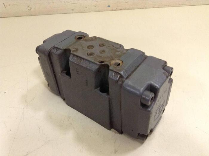 Used REXROTH Valve 4WEH10E30/6AG24N9ETK4/B10V #68379