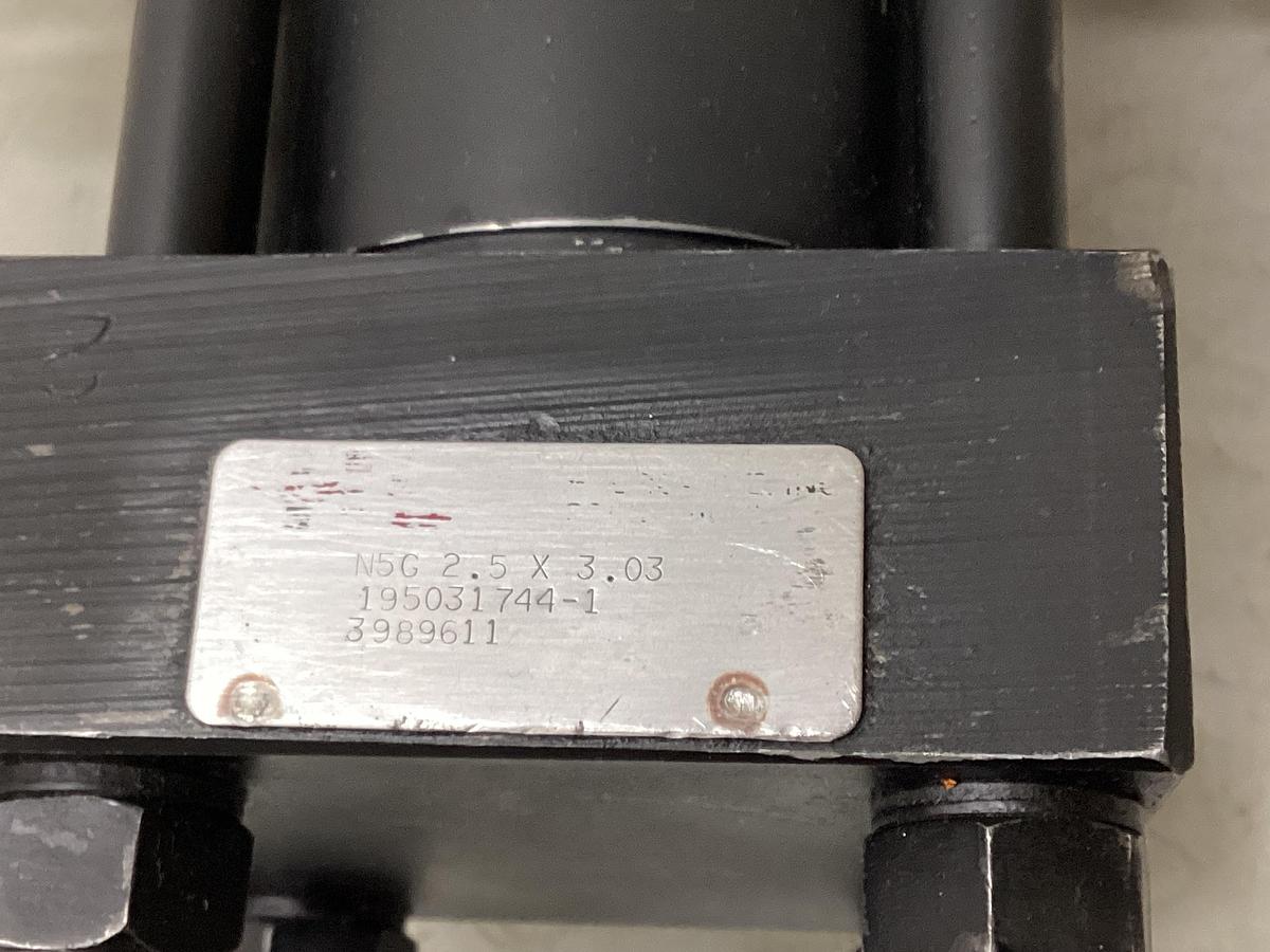 Used CINCINNATI MILACRON