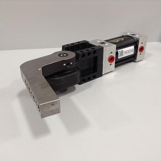 Used DESTACO Pneumatic Hold Clamp 991MAR-032M-90A-78-33-DS #90058