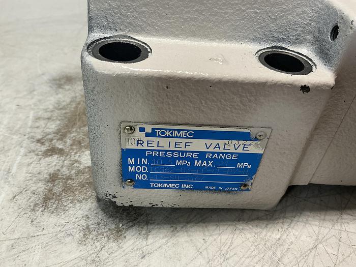 Used TOKIMEC DG4VS-3-0C-M-P7-H-7-P12-52