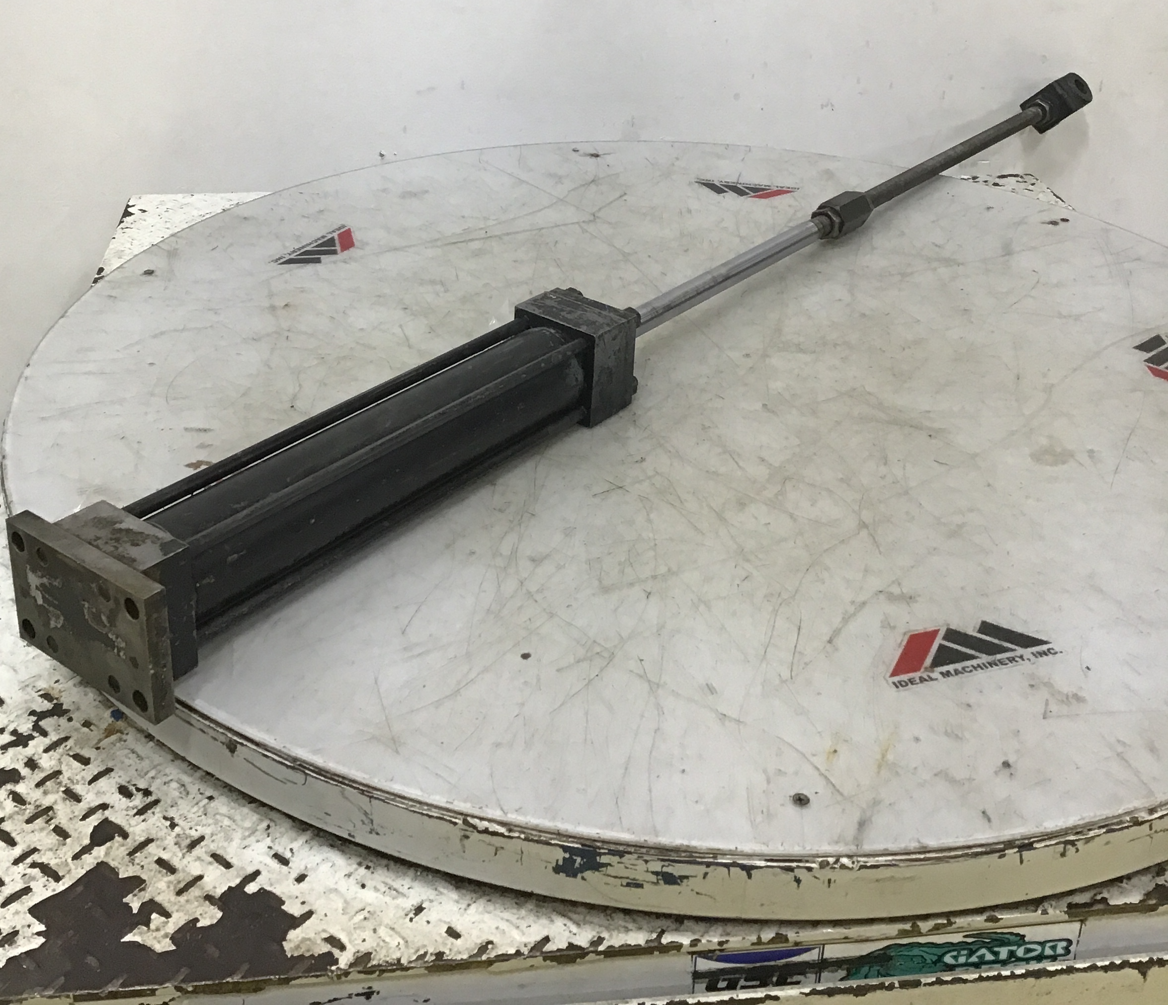 Used PARKER 02.50 2HLTS182A 15.000 Cylinder Used #144017