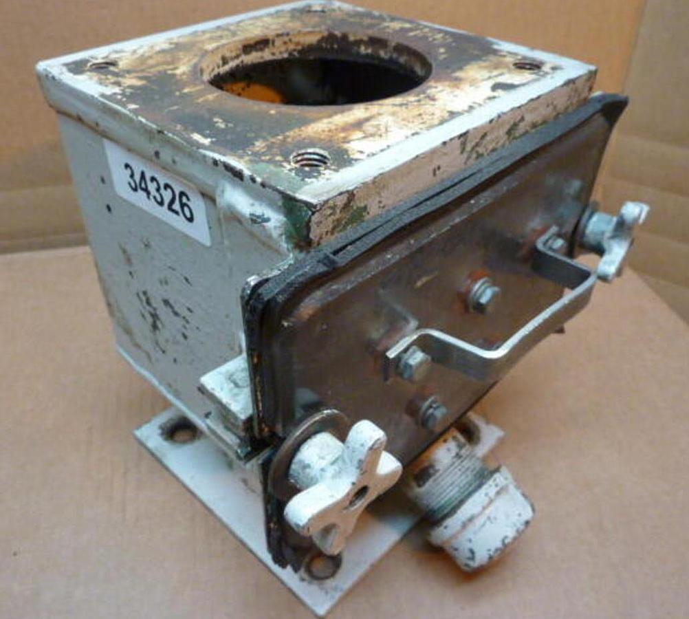 Used METAL FABRICATOR Drawer Magnet MAGNET326 USED