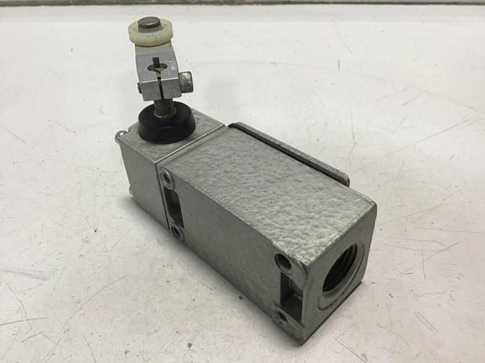 Used TELEMECANIQUE Lox-Switch C2JK05 #121951