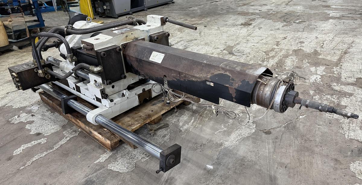 Used CINCINNATI MILACRON 68 Oz Injection Unit MH600-68 / IU Used