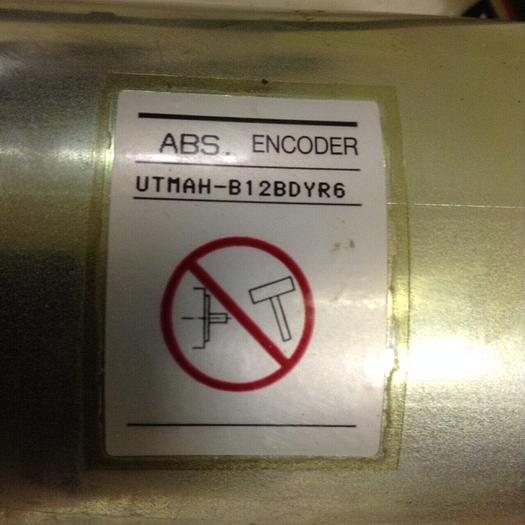 Used YASKAWA AC Servo Motor USASEM-02YRW12 Used