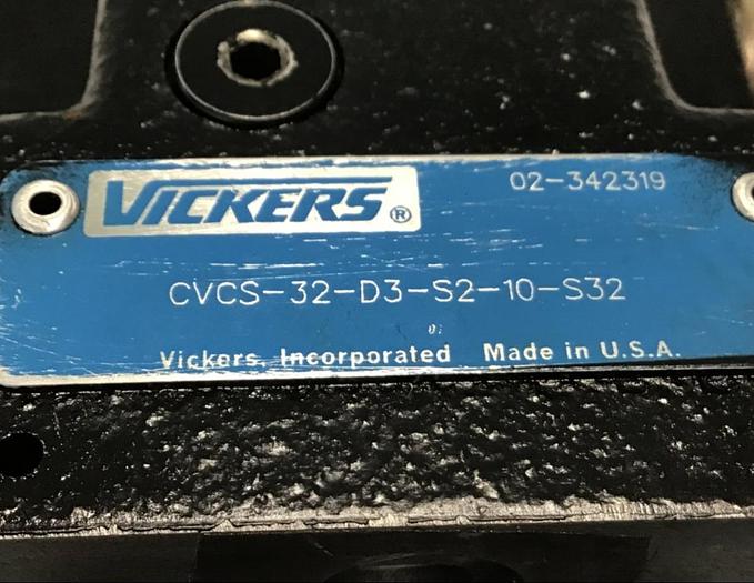 Used VICKERS Valve DG4V-3S-7A-M-U-HL7-60-EN490 #144601